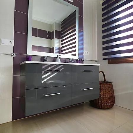 Апартаменты A Rochela Понтеведра