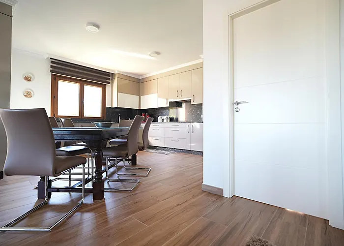 A Rochela * بونتيفيذرا